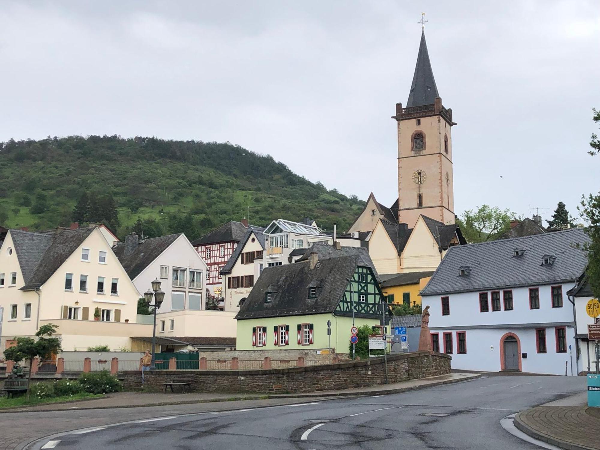 Rheinliebe Bistro Und Pension 로르히 암 르하인 외부 사진